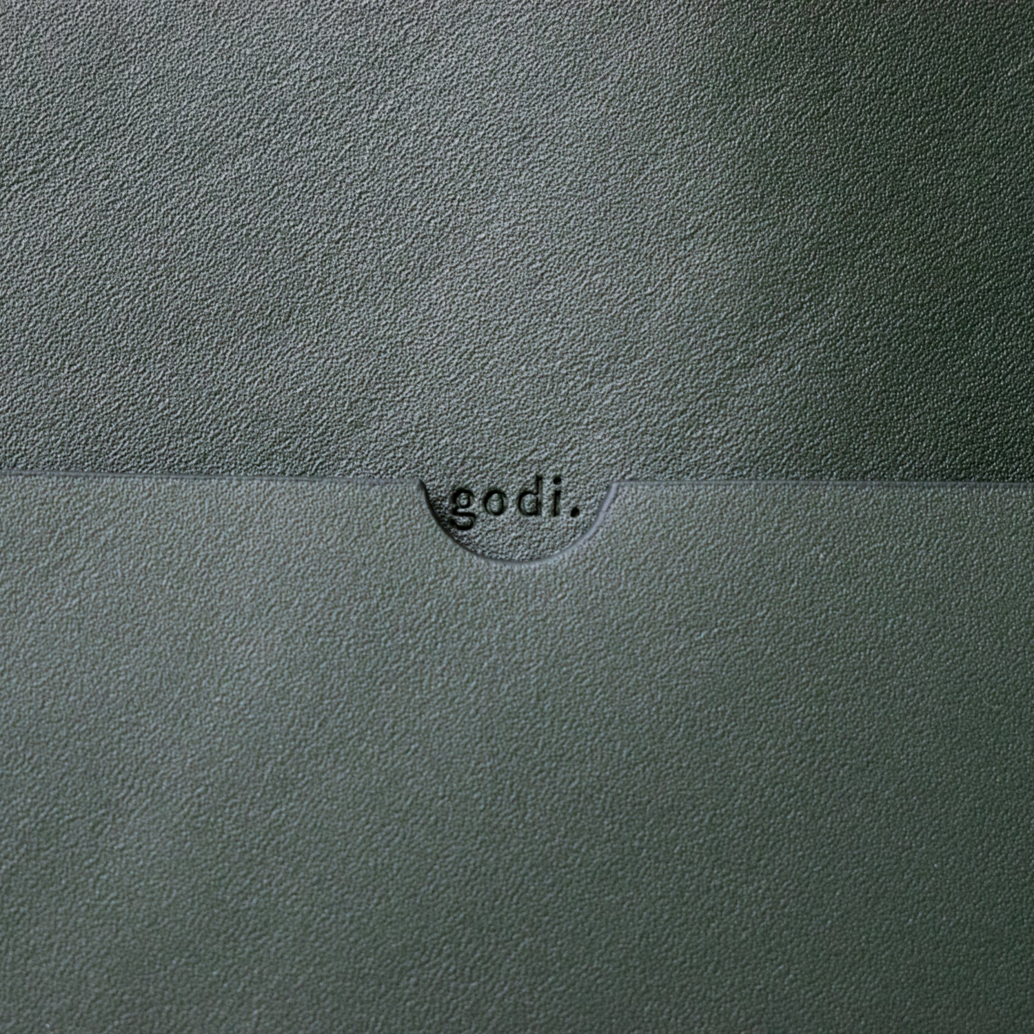 The Banks Adjustable Tote Bag