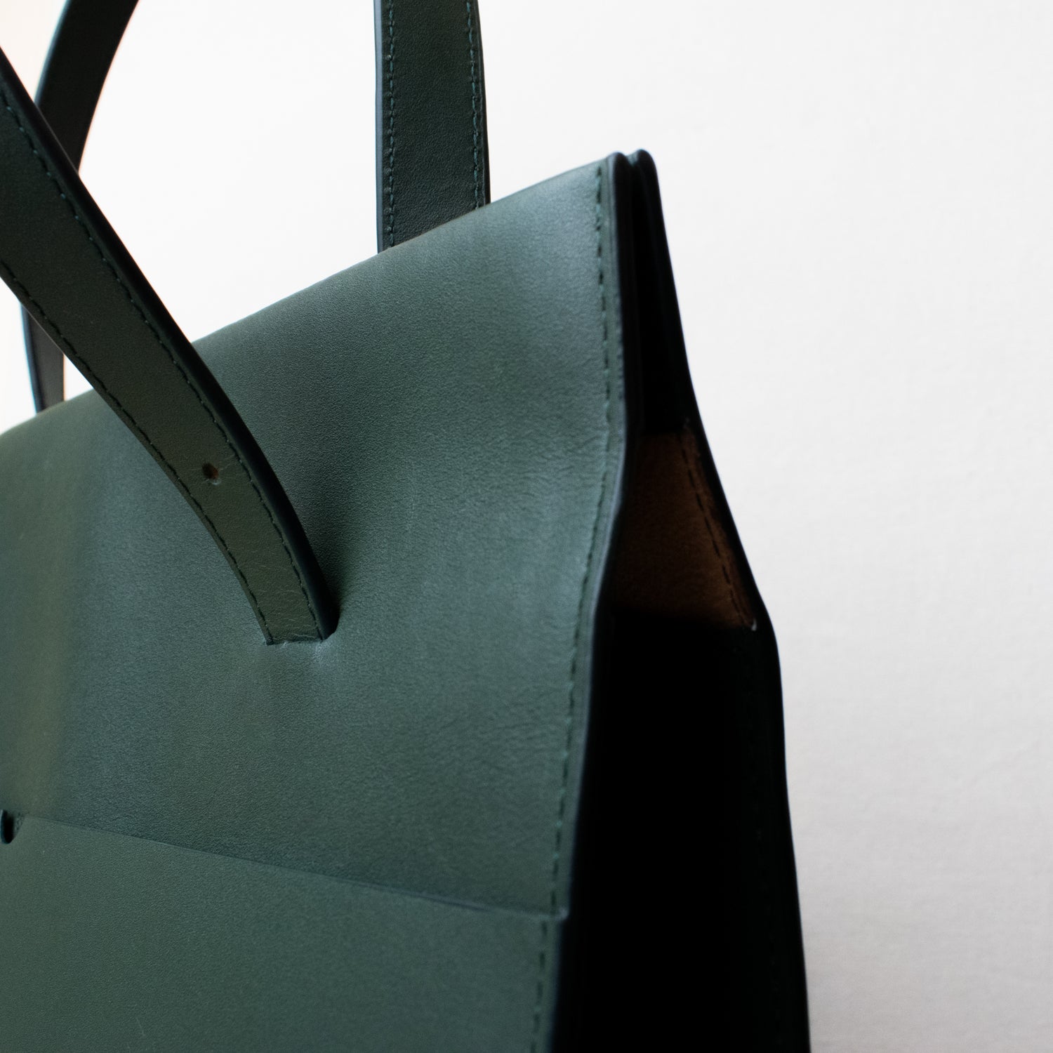 The Banks Adjustable Tote Bag