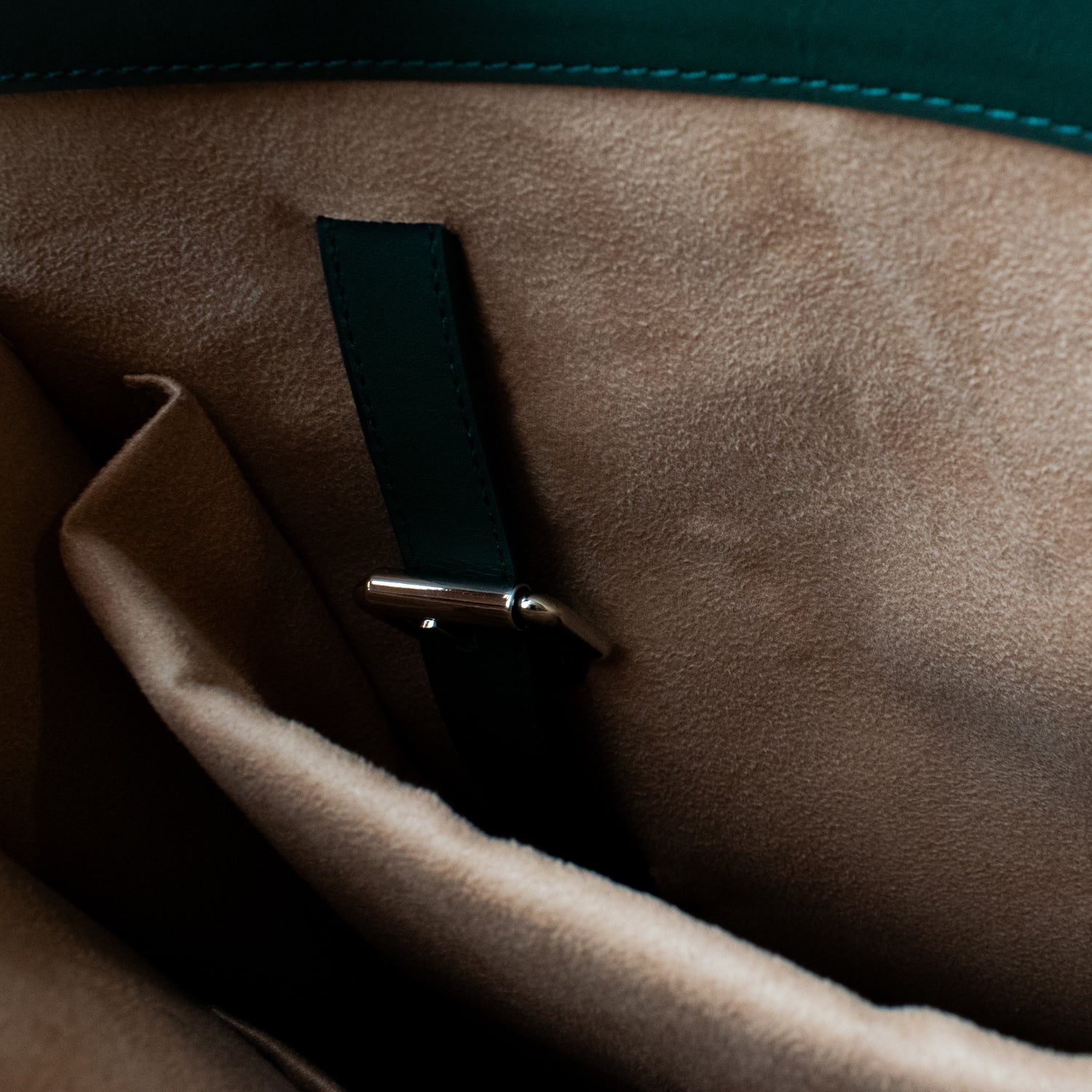 The Banks Adjustable Tote Bag