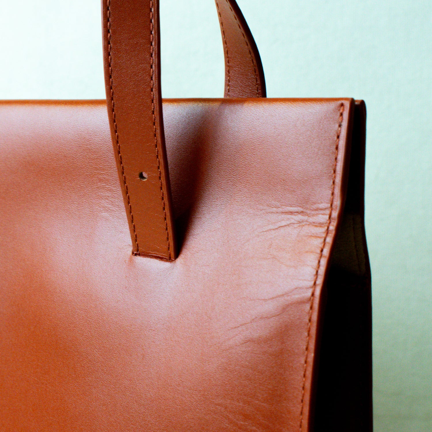 The Banks Adjustable Tote Bag