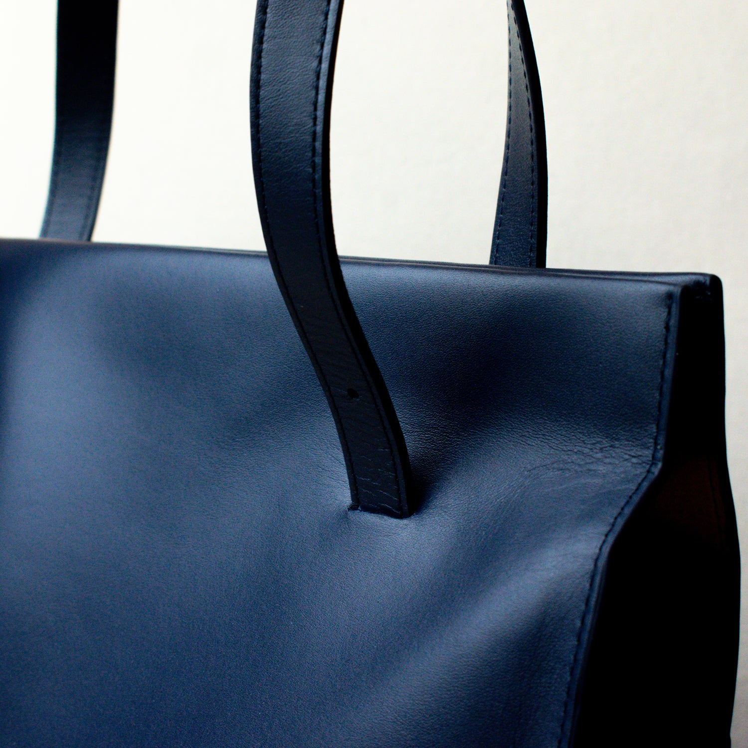The Banks Adjustable Tote Bag