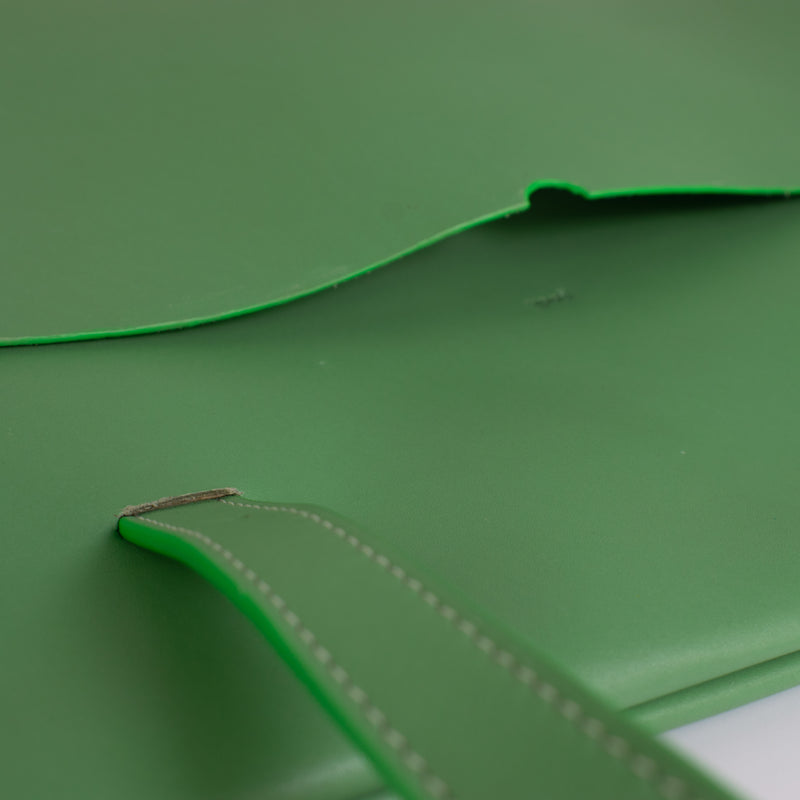 Adjustable Tote Bag in Sea Green