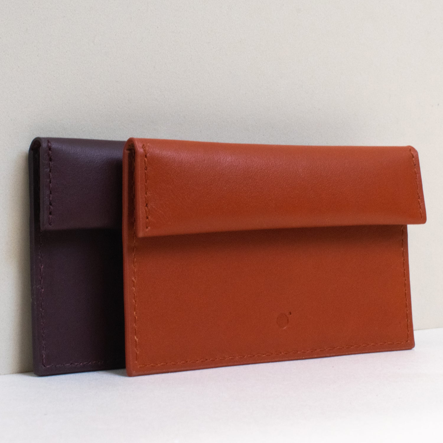 Compact Coin & Card Case in Rust Brown