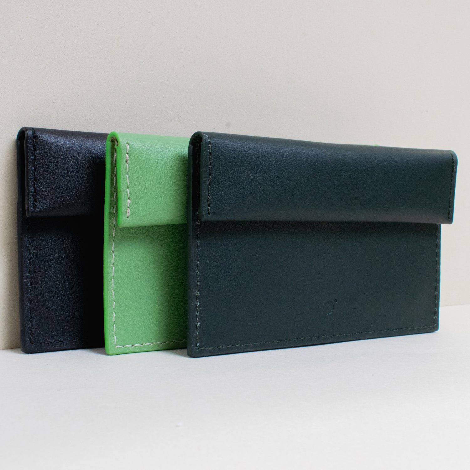 Compact Coin & Card Case in Black